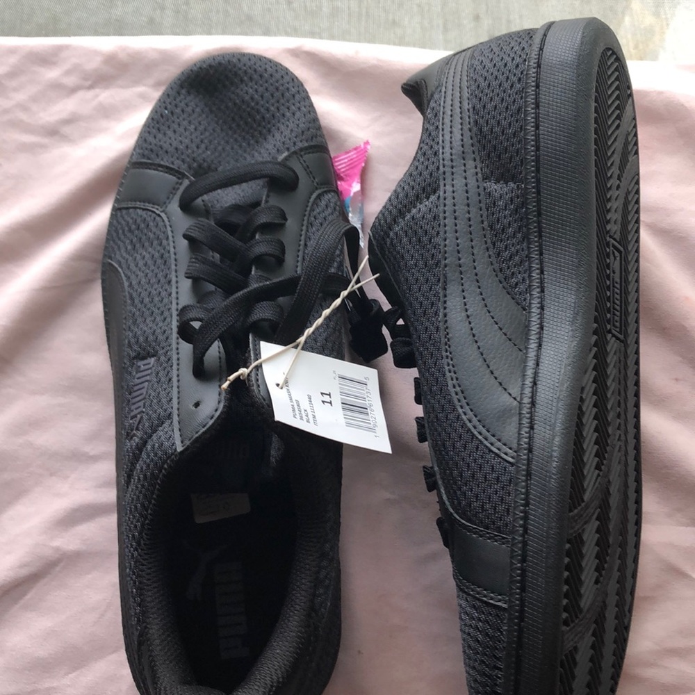 Men’s Black Mesh Puma.. Brand New w/Tags